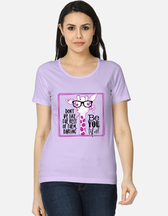 Alpha hue women's graphic t-shirt in lavender with a giraffe and inspirational quote design